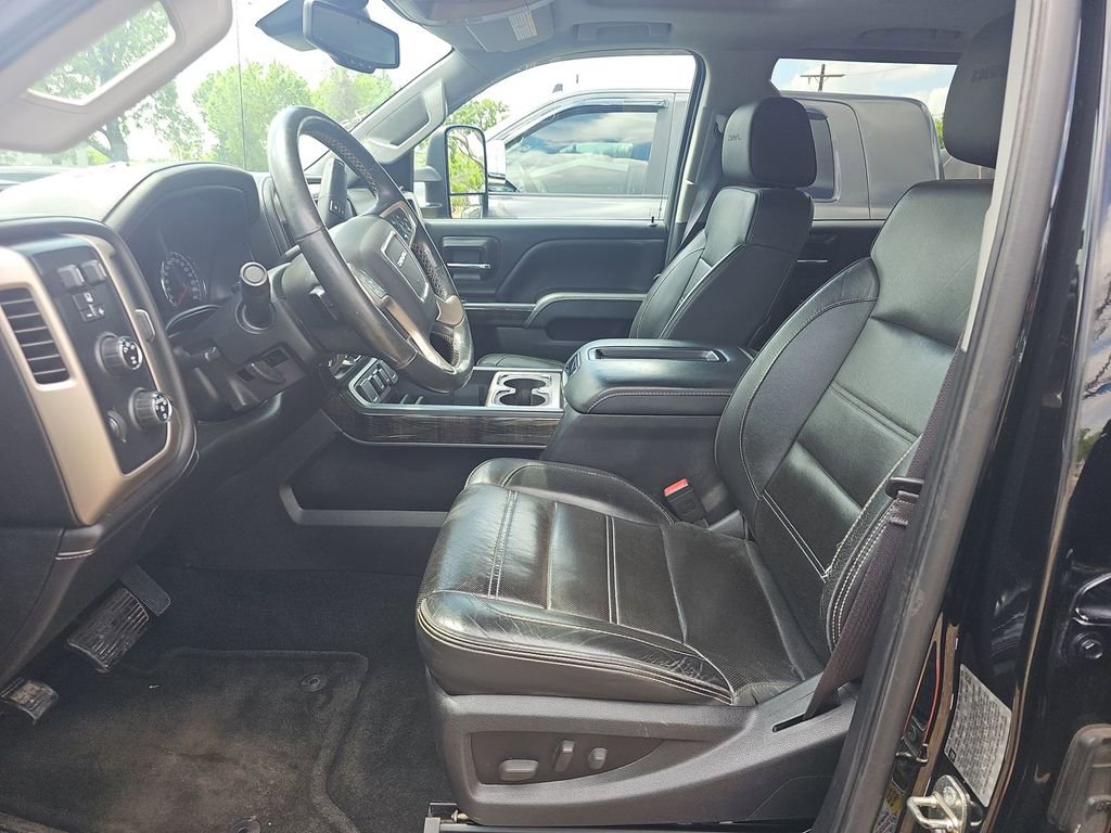 Used 2015 GMC Sierra 3500 Denali image 12
