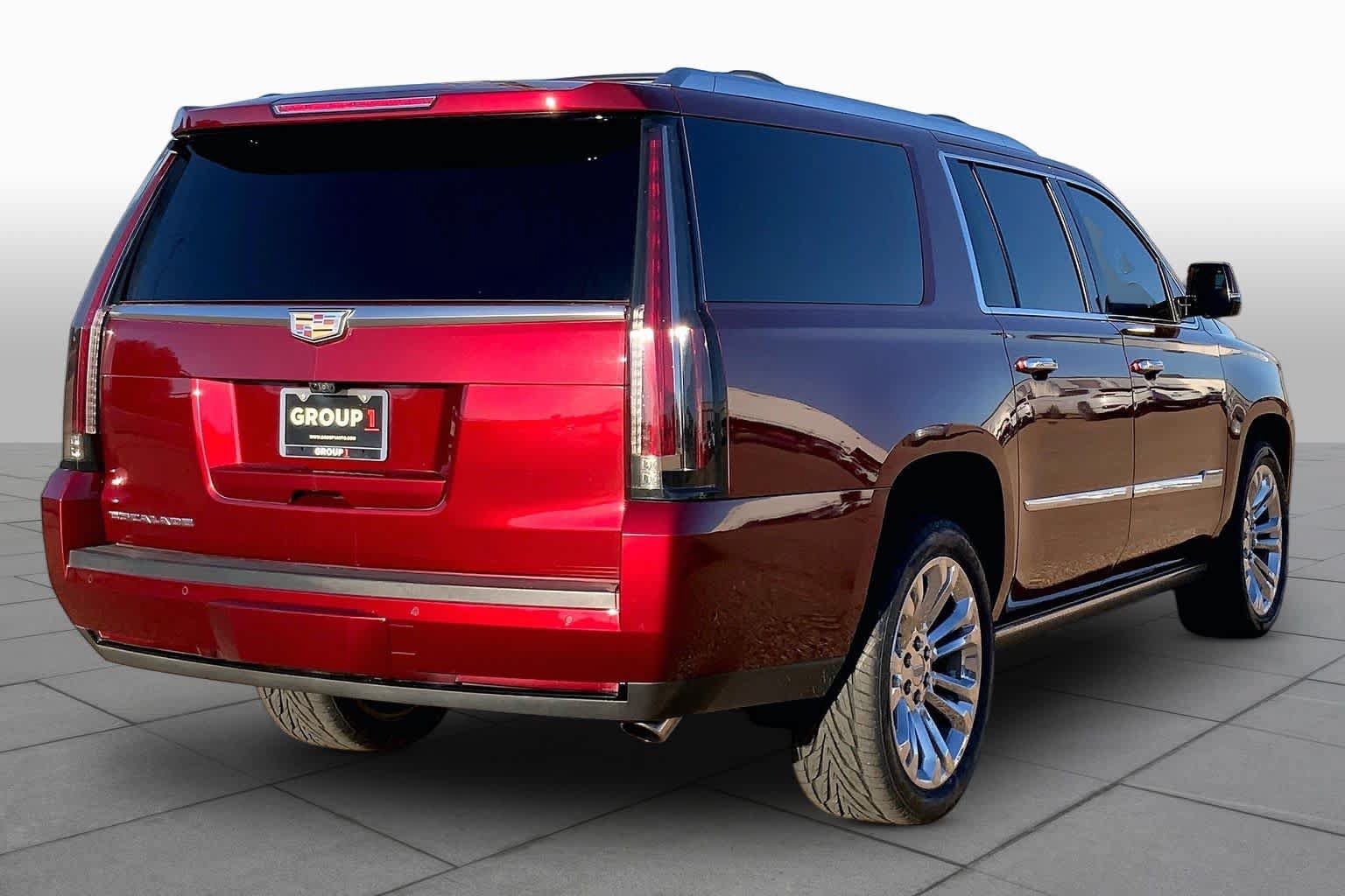 Used 2018 Cadillac Escalade ESV Premium Luxury w/ LPO, Radiant Package AWD/4WD image 11