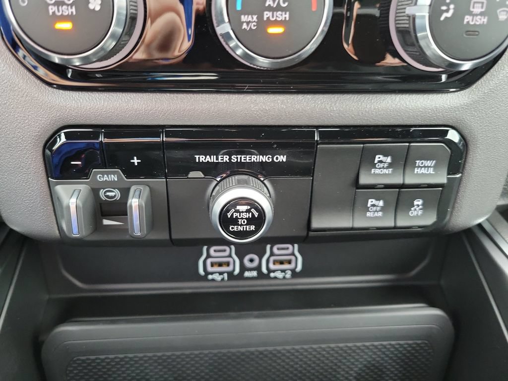 New 2026 RAM 1500 Big Horn w/ Night Edition AWD/4WD image 28
