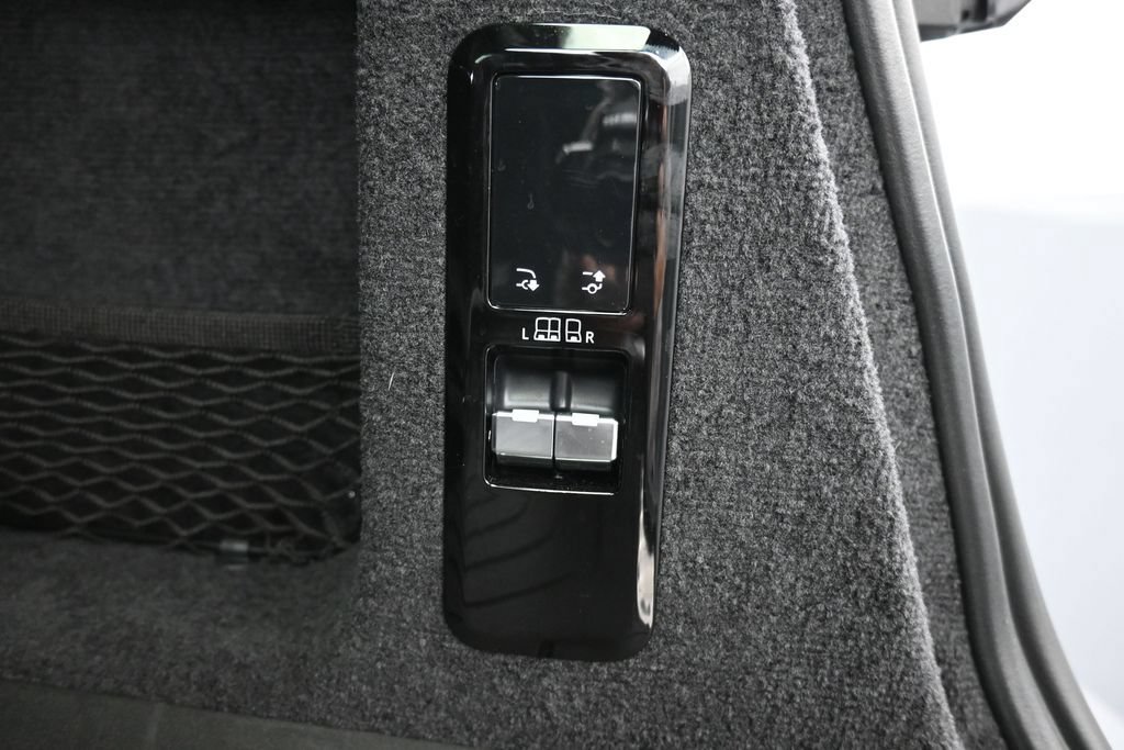Used 2024 Land Rover Range Rover Sport Dynamic SE AWD/4WD image 24