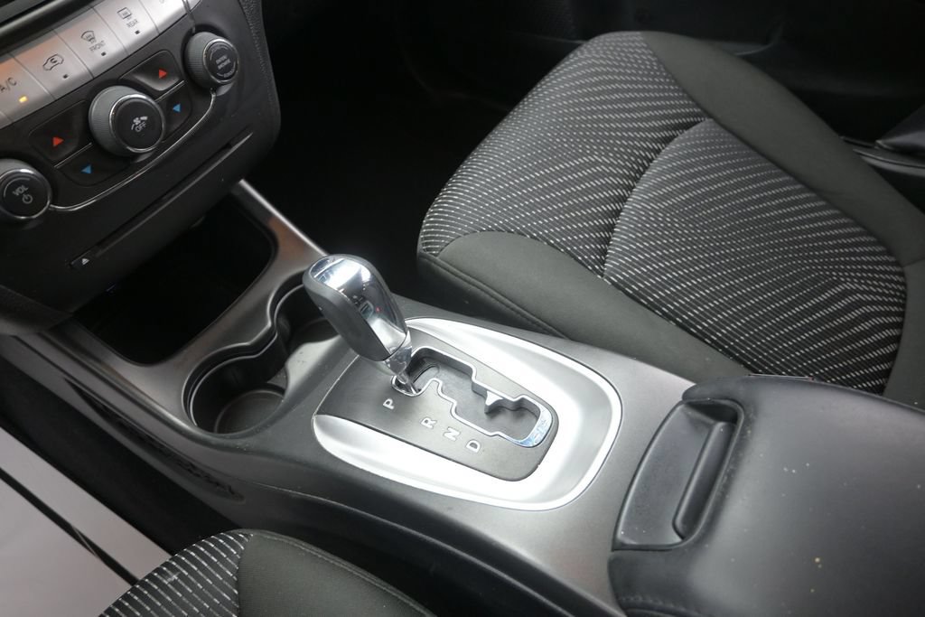 Used 2020 Dodge Journey SE w/ Blacktop Package FWD image 14