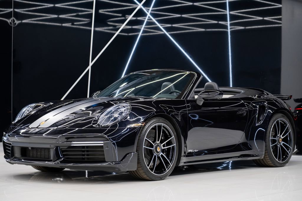 Used 2022 Porsche 911 Turbo image 3