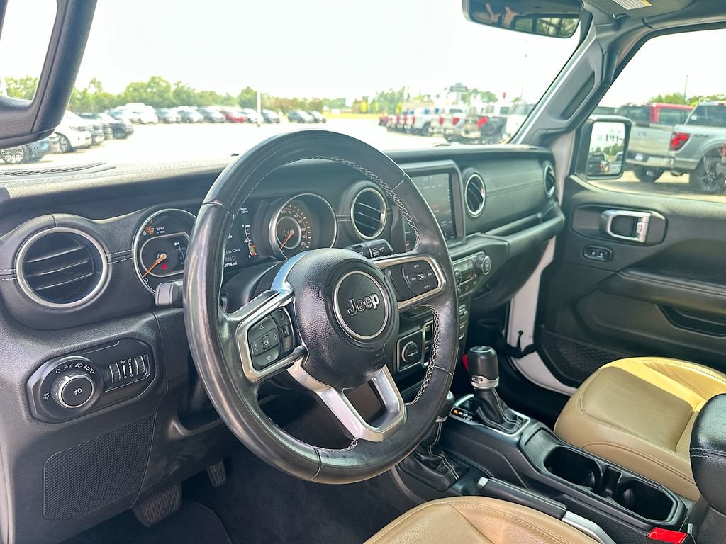 Used 2019 Jeep Wrangler Unlimited Sahara w/ Quick Order Package 24M Moab AWD/4WD image 10