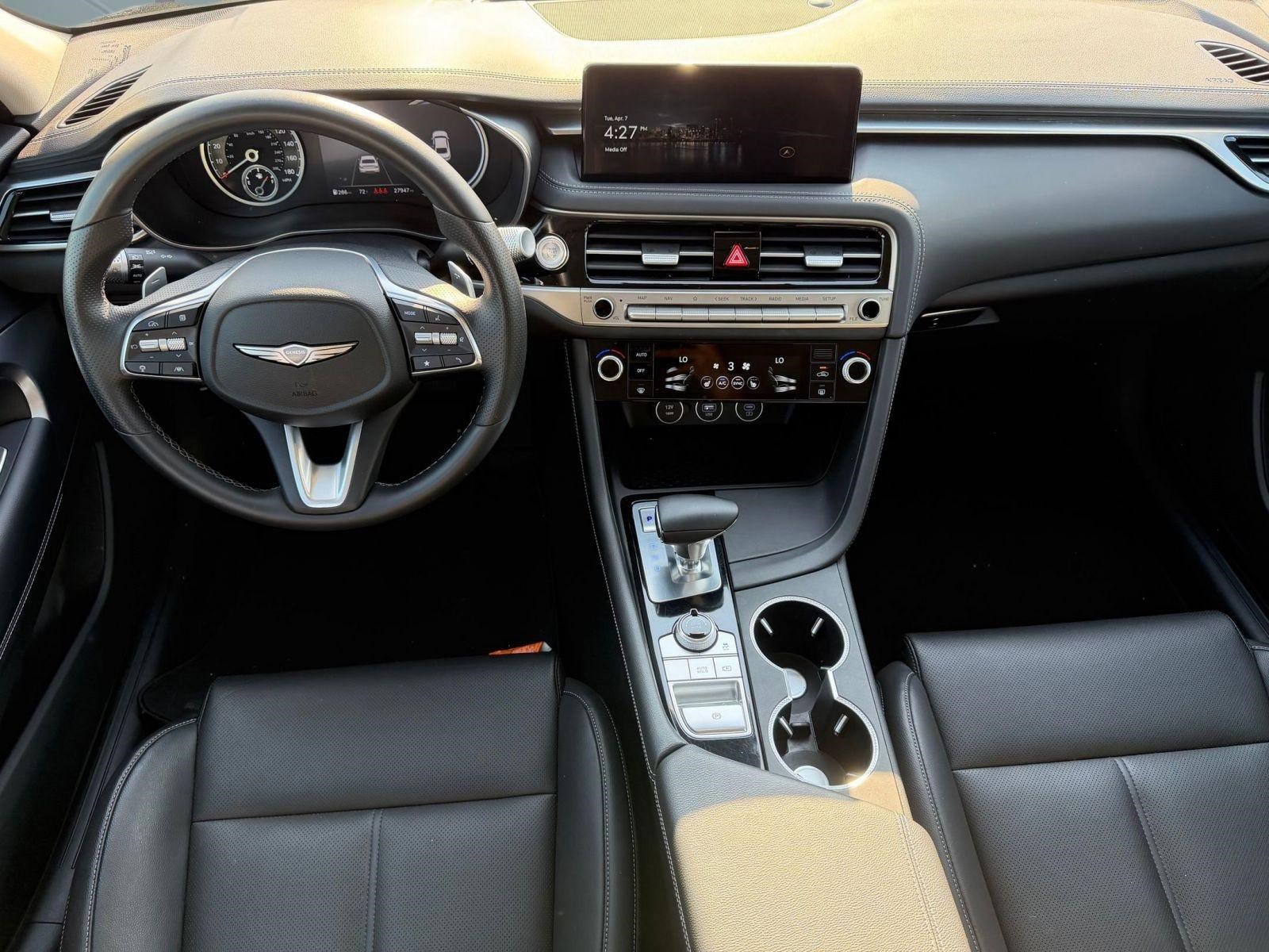 Used 2025 Genesis G70 2.5T image 23