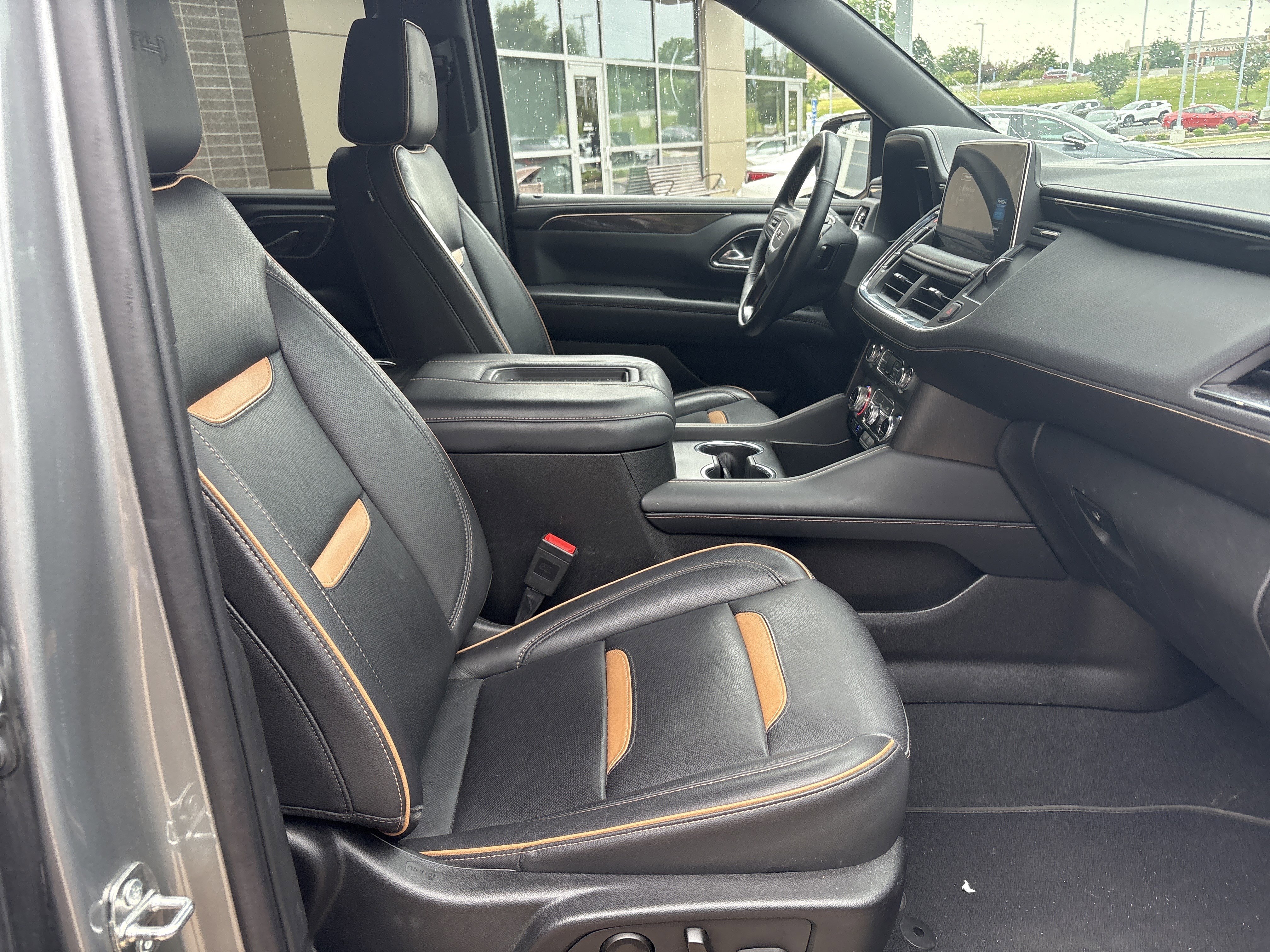 Used 2023 GMC Yukon AT4 AWD/4WD image 34