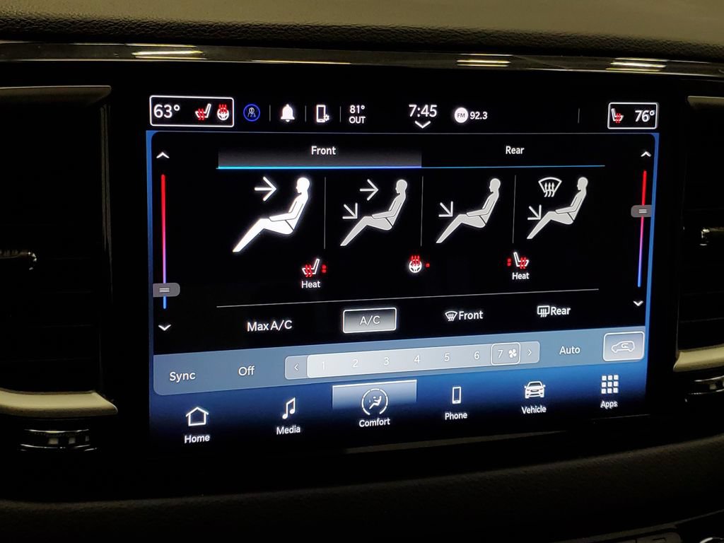 Used 2023 Chrysler Pacifica Touring-L FWD image 18