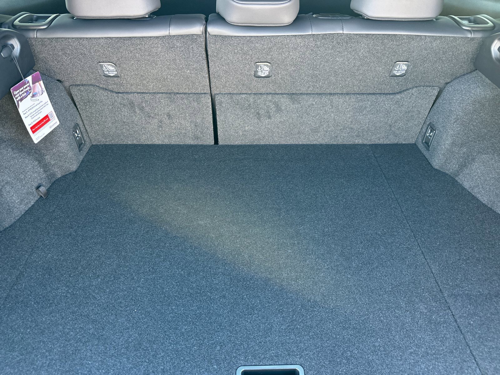 Used 2025 Lexus UX 300h AWD image 16