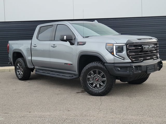 Used 2026 GMC Sierra 1500 AT4X w/ LPO, Black Badging Package AWD/4WD image 4