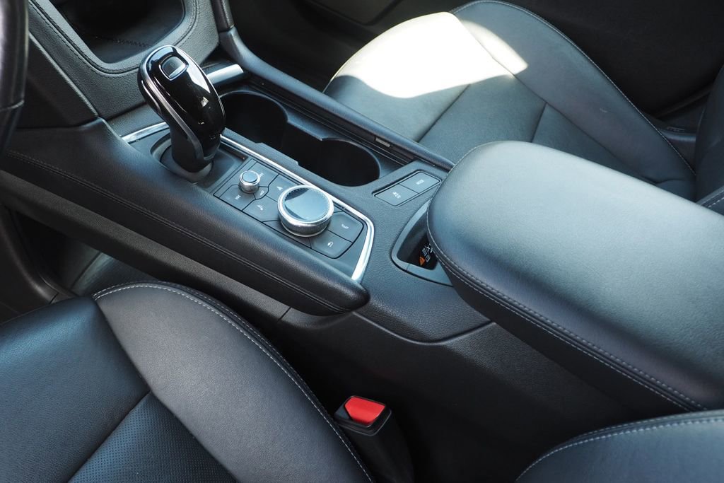 Used 2020 Cadillac XT6 Premium Luxury image 25