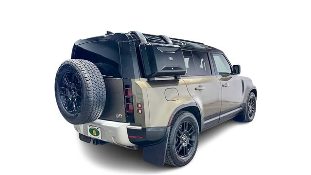 Used 2020 Land Rover Defender 110 SE image 2