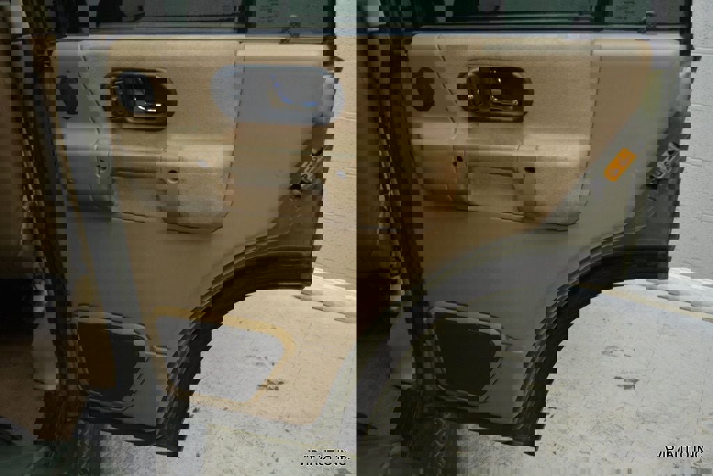 Used 2000 Land Rover Discovery image 10