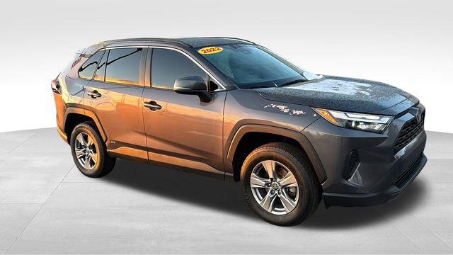 Used 2022 Toyota RAV4 XLE image 30