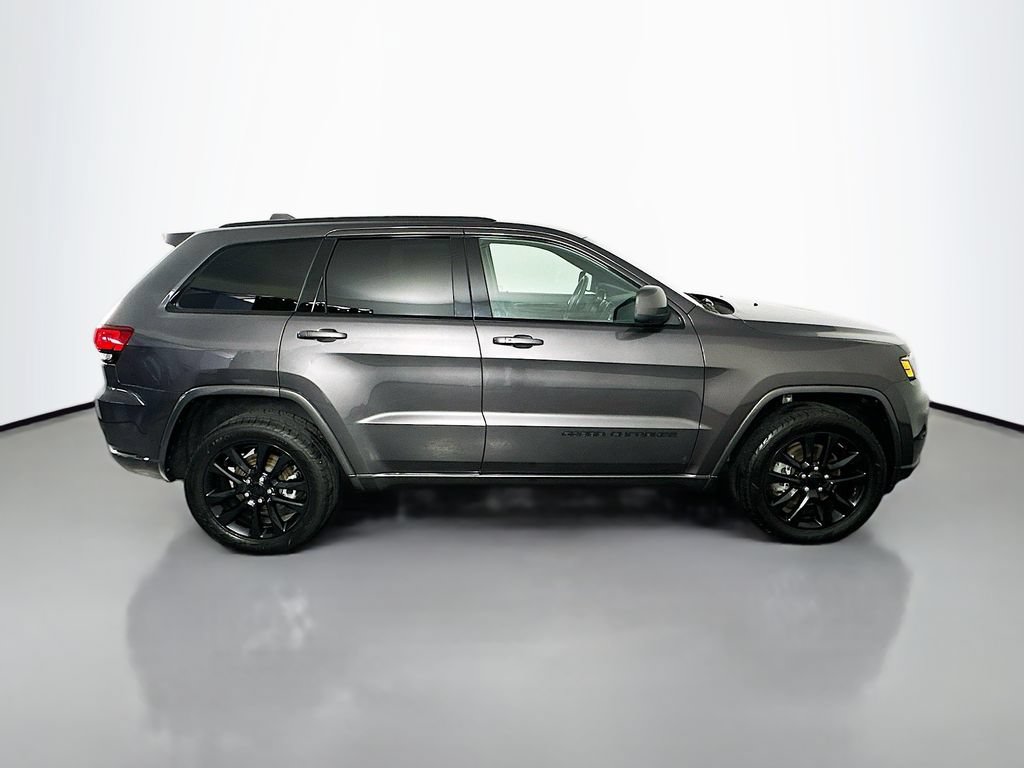 Used 2021 Jeep Grand Cherokee Laredo X AWD/4WD image 8