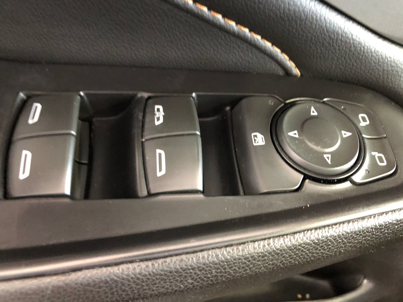 Used 2021 Chevrolet Traverse LT AWD/4WD image 37