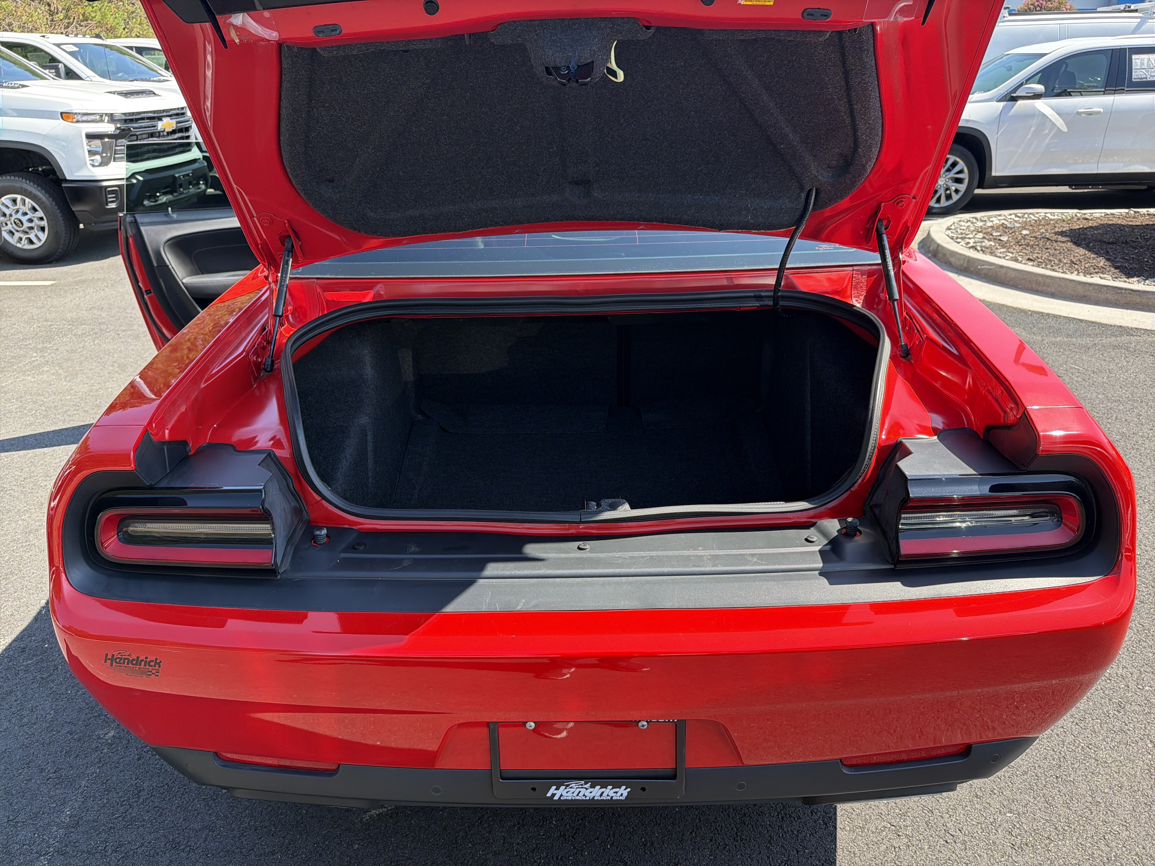 Used 2022 Dodge Challenger R/T Scat Pack w/ Shaker Package RWD image 34