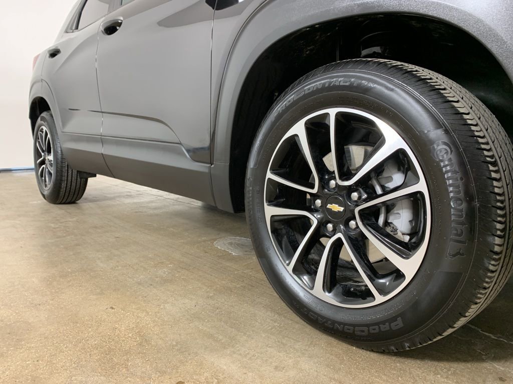 Used 2025 Chevrolet TrailBlazer LT image 6