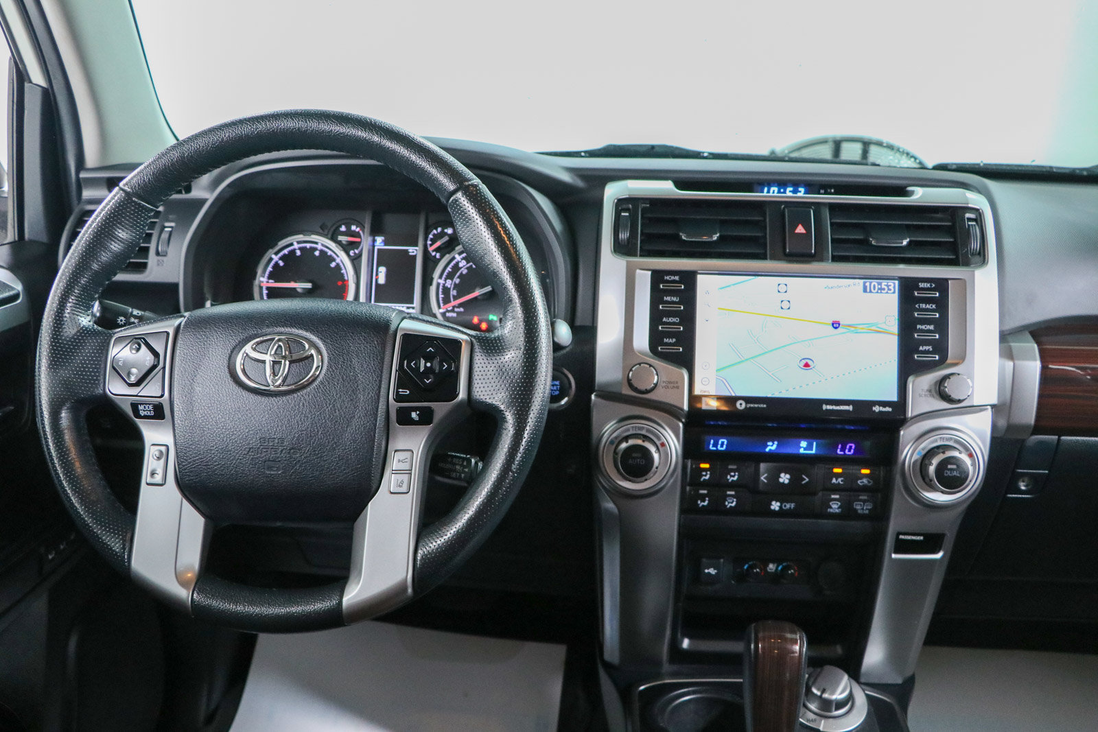 Used 2023 Toyota 4Runner Limited AWD/4WD image 17