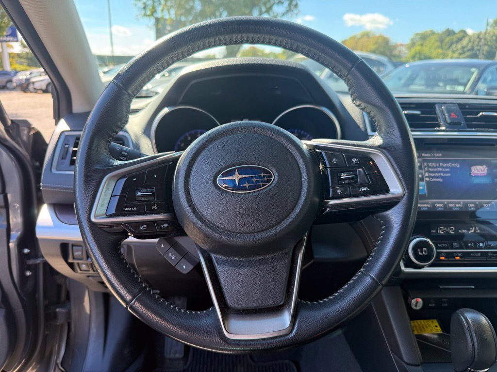 Used 2018 Subaru Outback 2.5i Limited AWD/4WD image 12