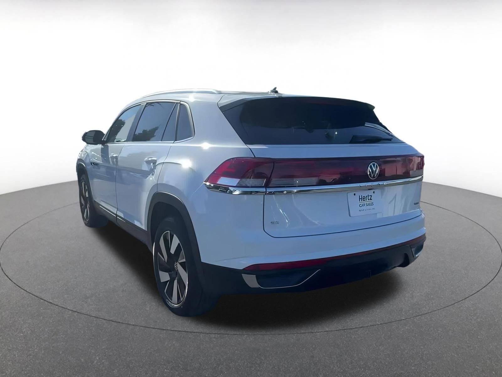 Used 2025 Volkswagen Atlas Cross Sport SE image 11