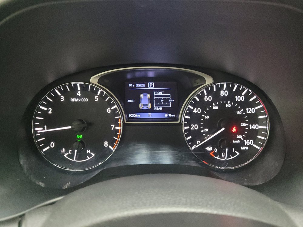 Used 2018 Nissan Pathfinder SV AWD/4WD image 23