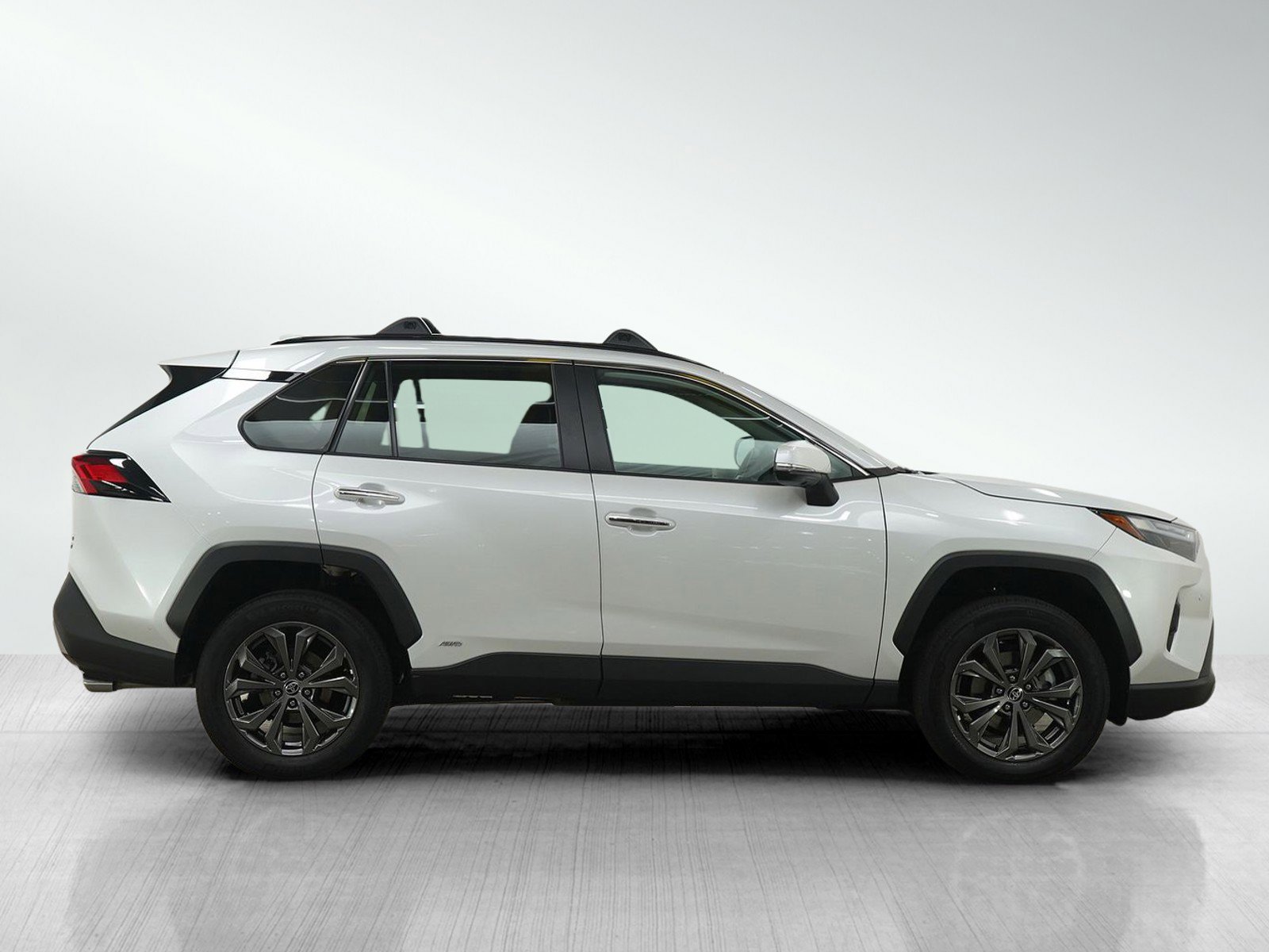 Used 2023 Toyota RAV4 Limited AWD/4WD image 6