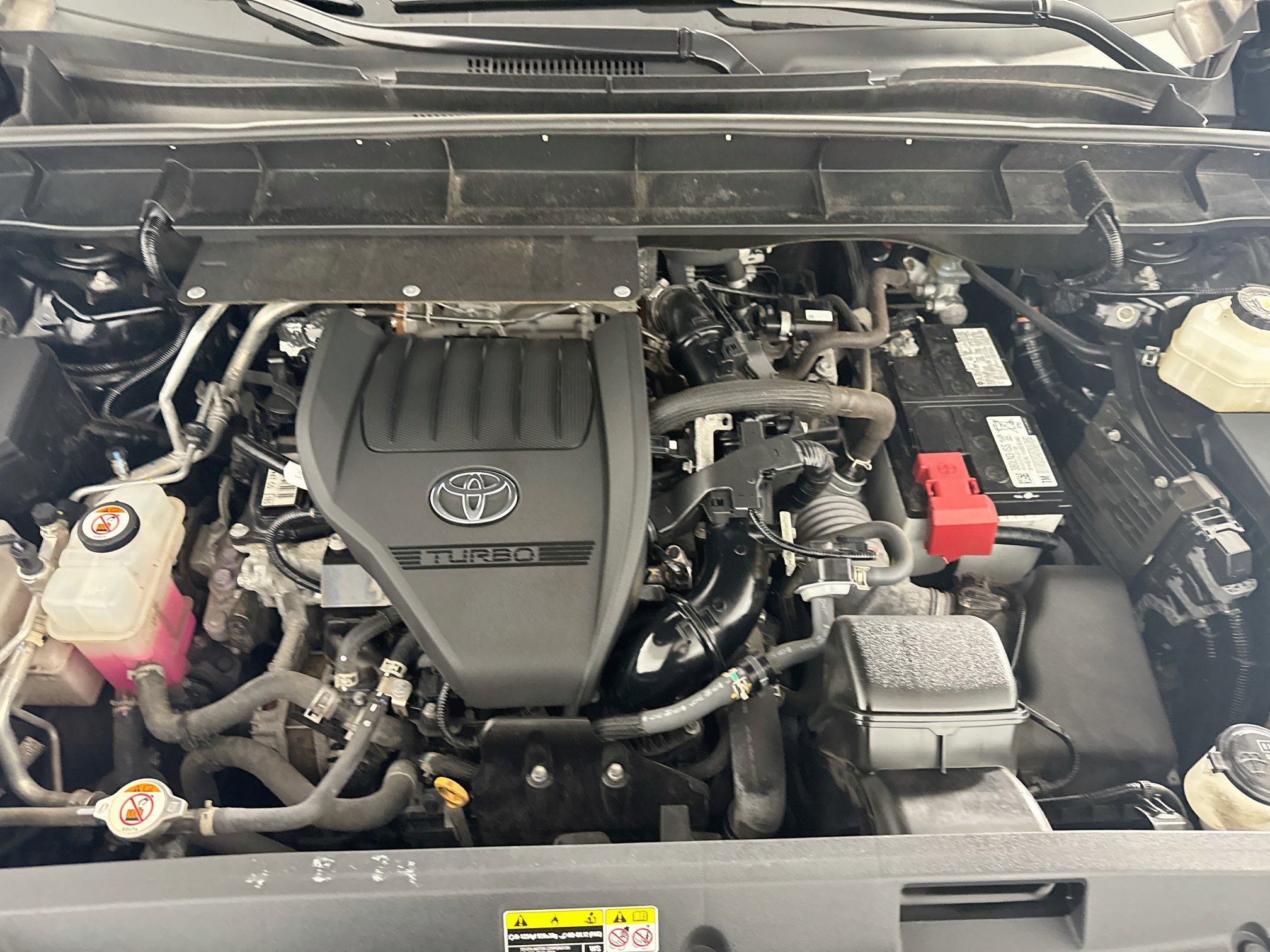 Certified 2023 Toyota Highlander XLE AWD/4WD image 10