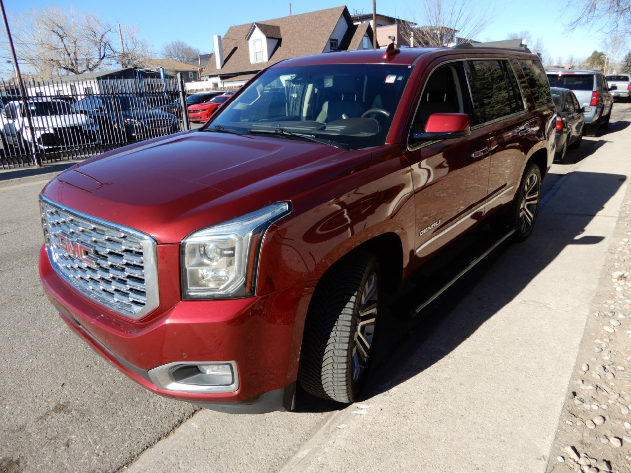 Used 2018 GMC Yukon Denali image 8