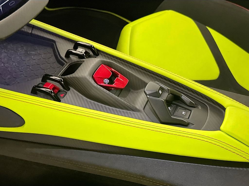 Used 2026 Lamborghini Revuelto AWD/4WD image 17
