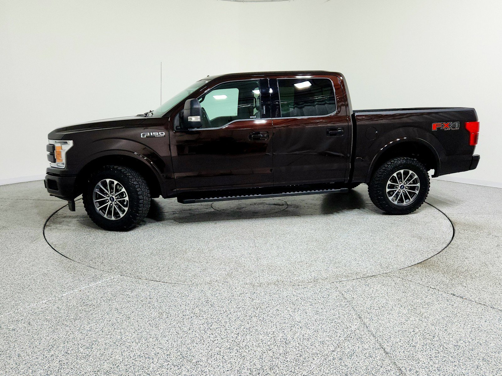 Used 2019 Ford F150 Lariat image 12