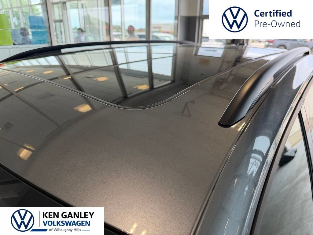 Certified 2024 Volkswagen Tiguan SE R-Line AWD/4WD image 9