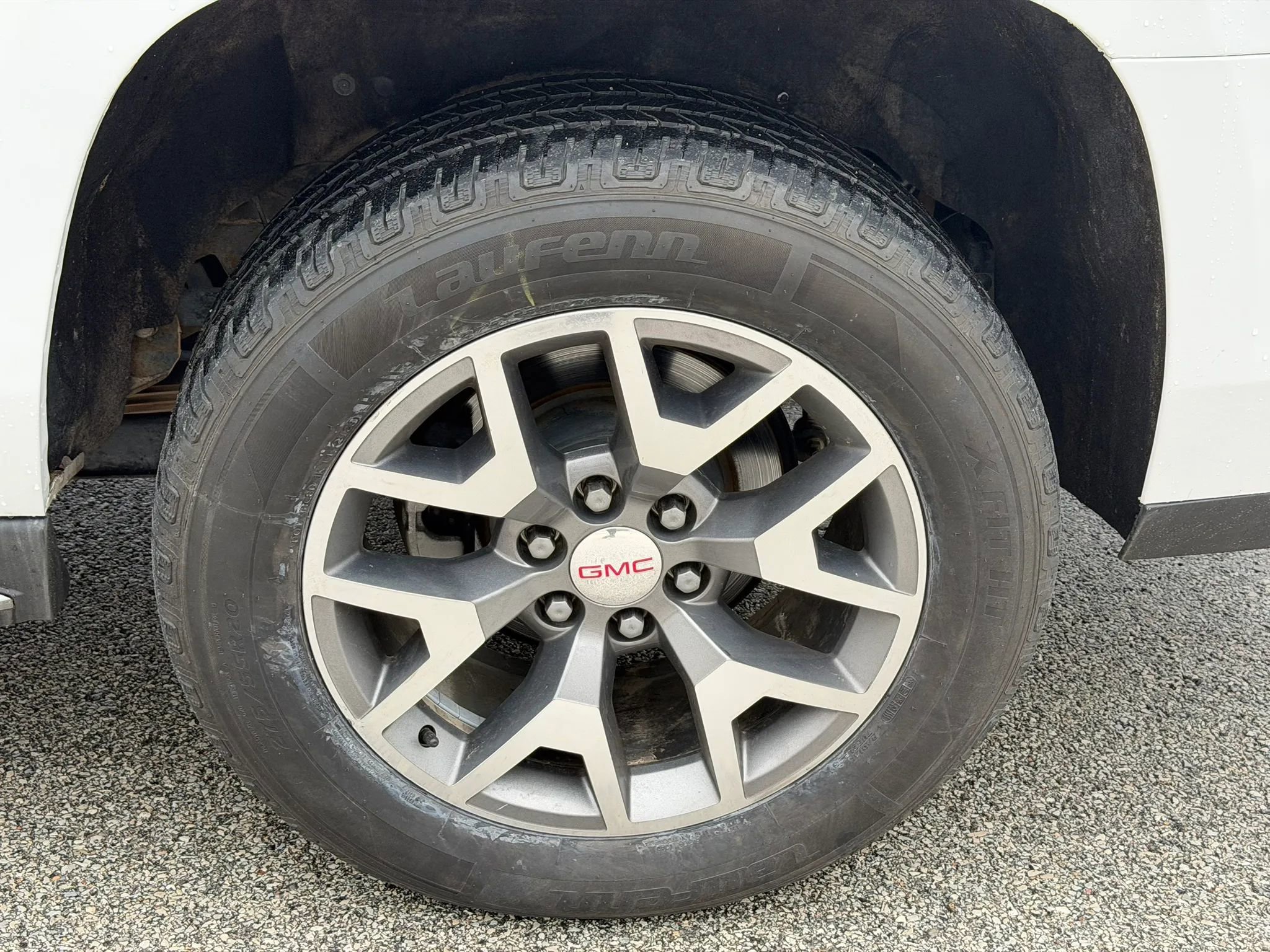 Used 2016 GMC Yukon XL SLT w/ HD Trailering Package image 11