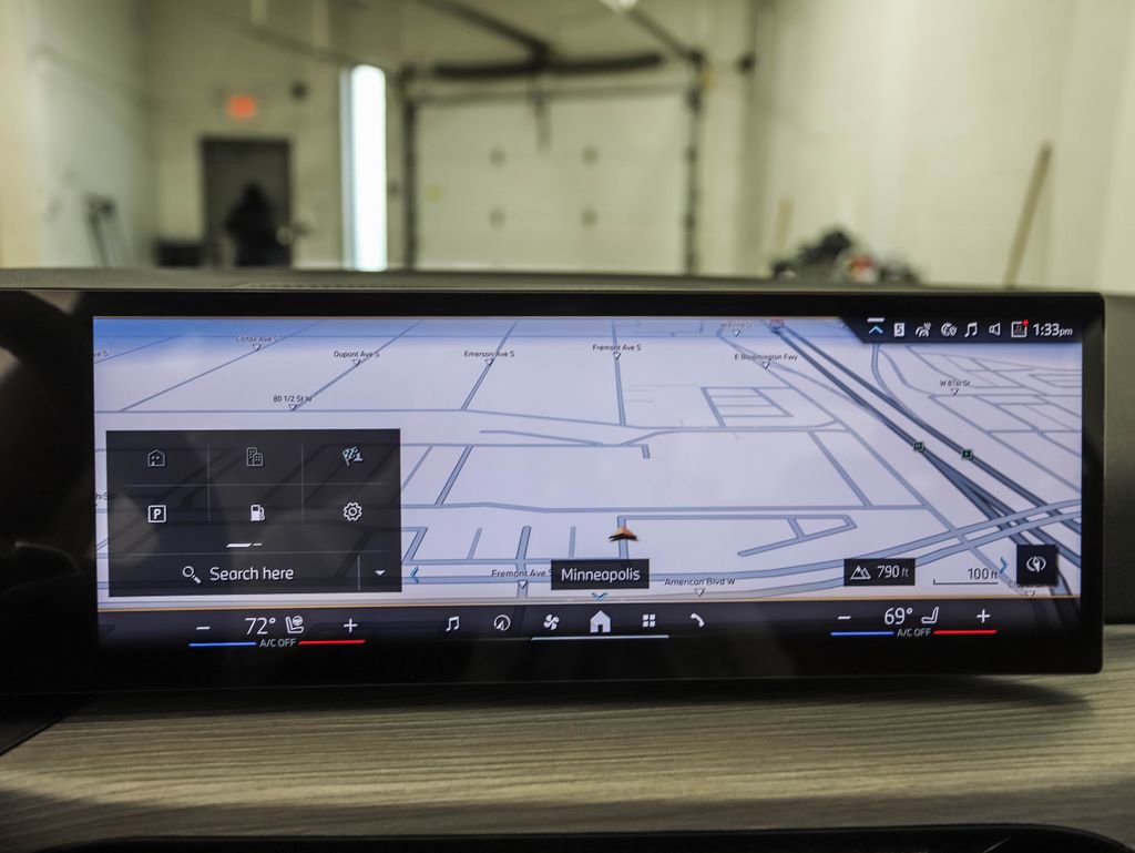 New 2026 BMW 330i xDrive Sedan w/ Convenience Package image 16