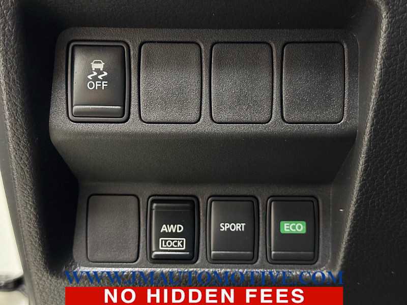 Used 2017 Nissan Rogue S w/ S Appearance Package image 33