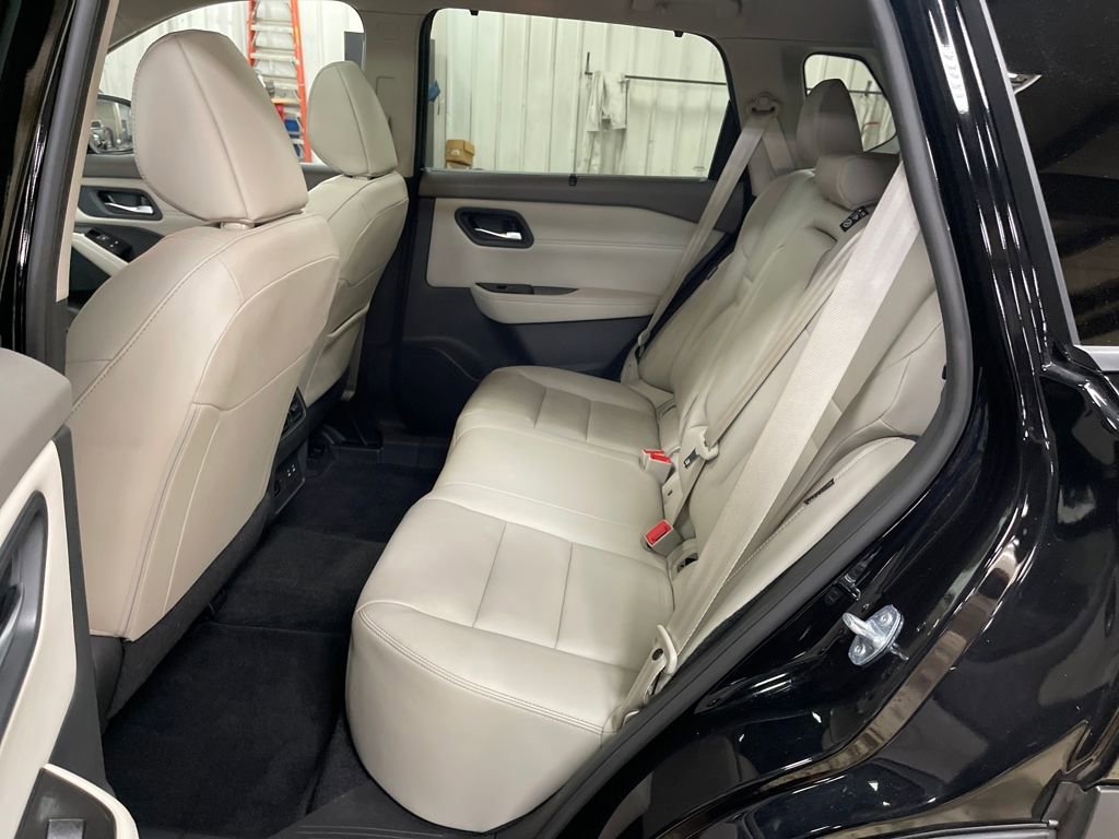 Certified 2024 Nissan Rogue SL w/ SL Premium Package image 30