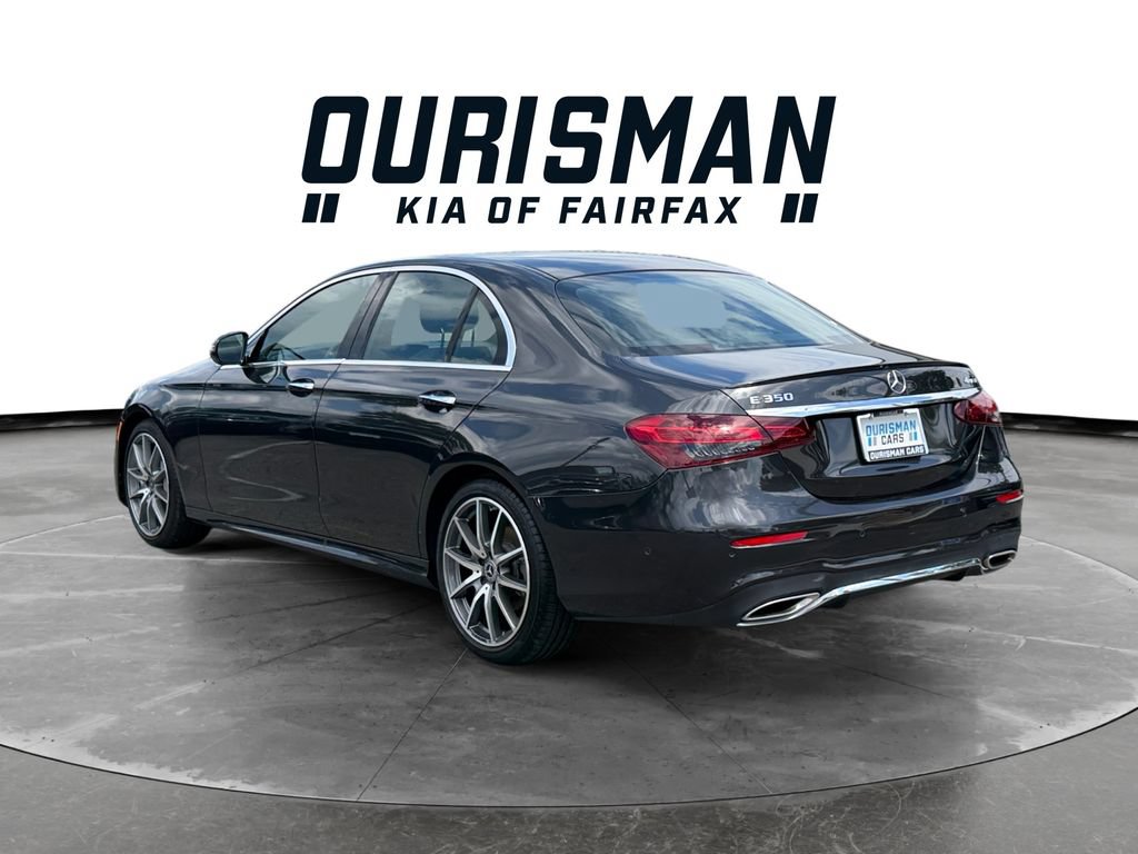Used 2023 Mercedes-Benz E 350 4MATIC Sedan image 4