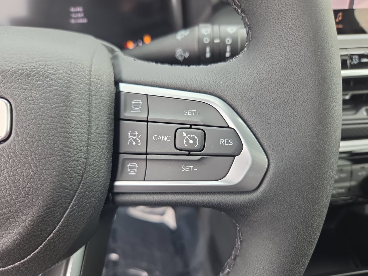 New 2026 Jeep Compass Limited w/ Sun, Sound & Navigation Group AWD/4WD image 30