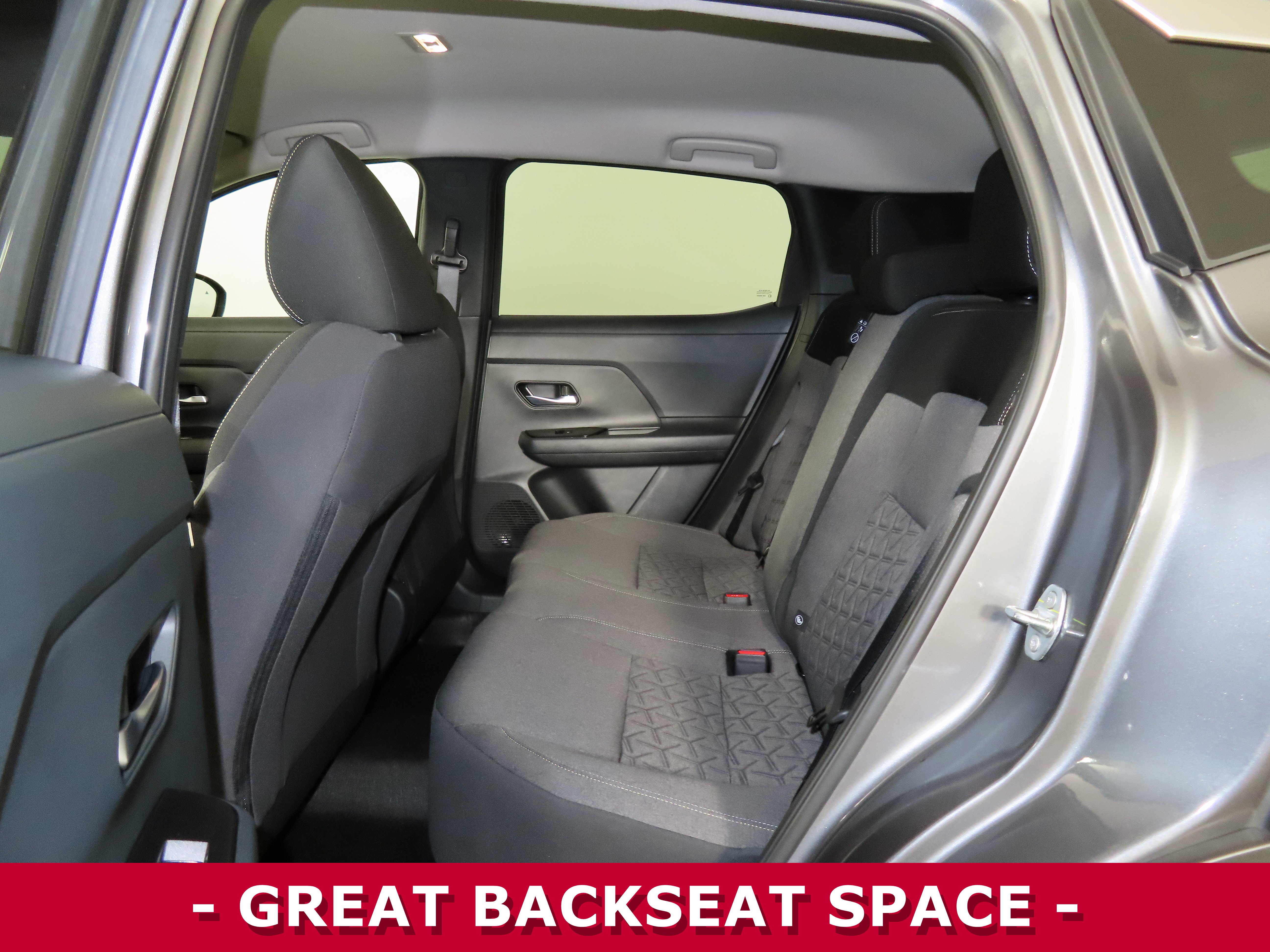 Certified 2025 Nissan Kicks SV w/ Illumination Package image 9