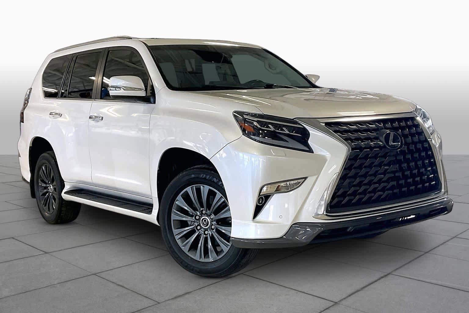 Used 2023 Lexus GX 460 Premium w/ Accessory Package AWD/4WD image 2
