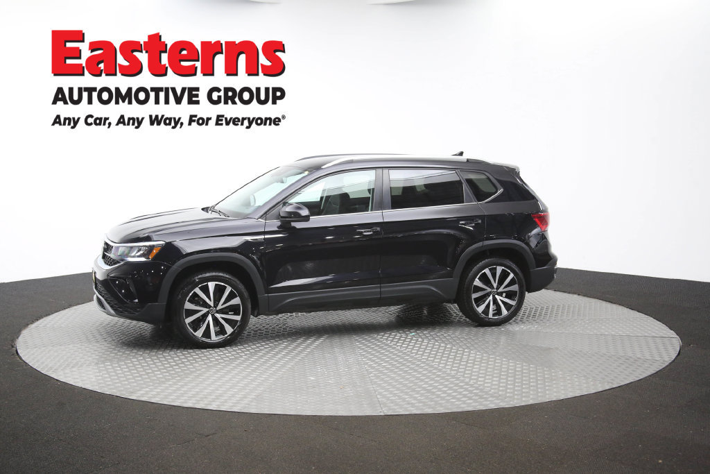 Used 2024 Volkswagen Taos SE FWD image 58