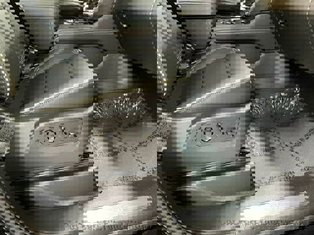 Used 2026 GMC Yukon Elevation image 26