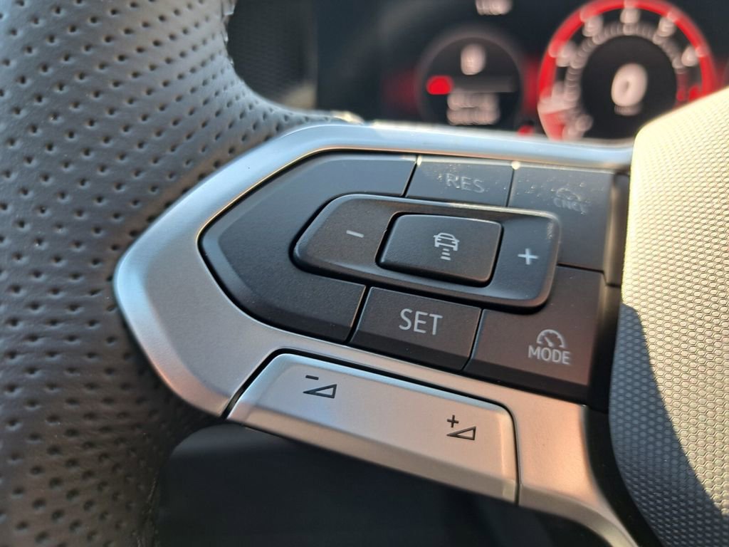 New 2026 Volkswagen Tiguan SE R-Line image 15