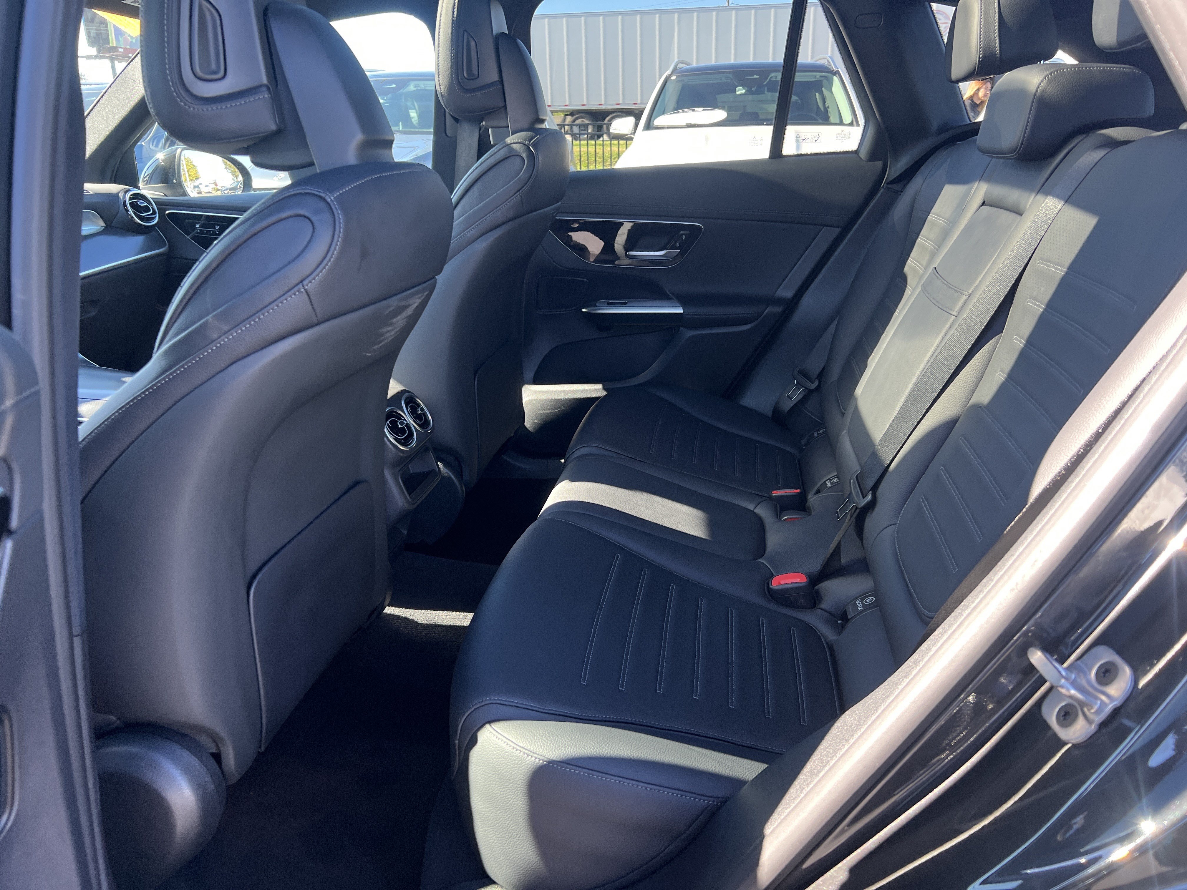 Certified 2024 Mercedes-Benz GLC 300 image 32