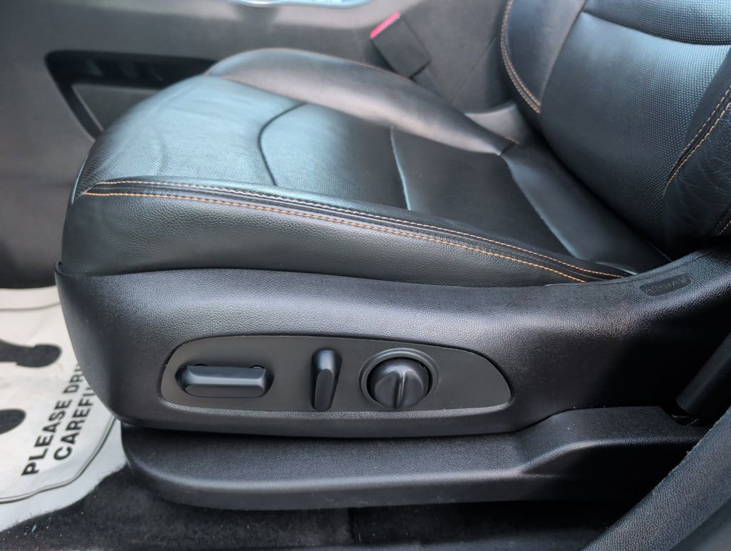 Used 2019 GMC Terrain SLT w/ Preferred Package image 9