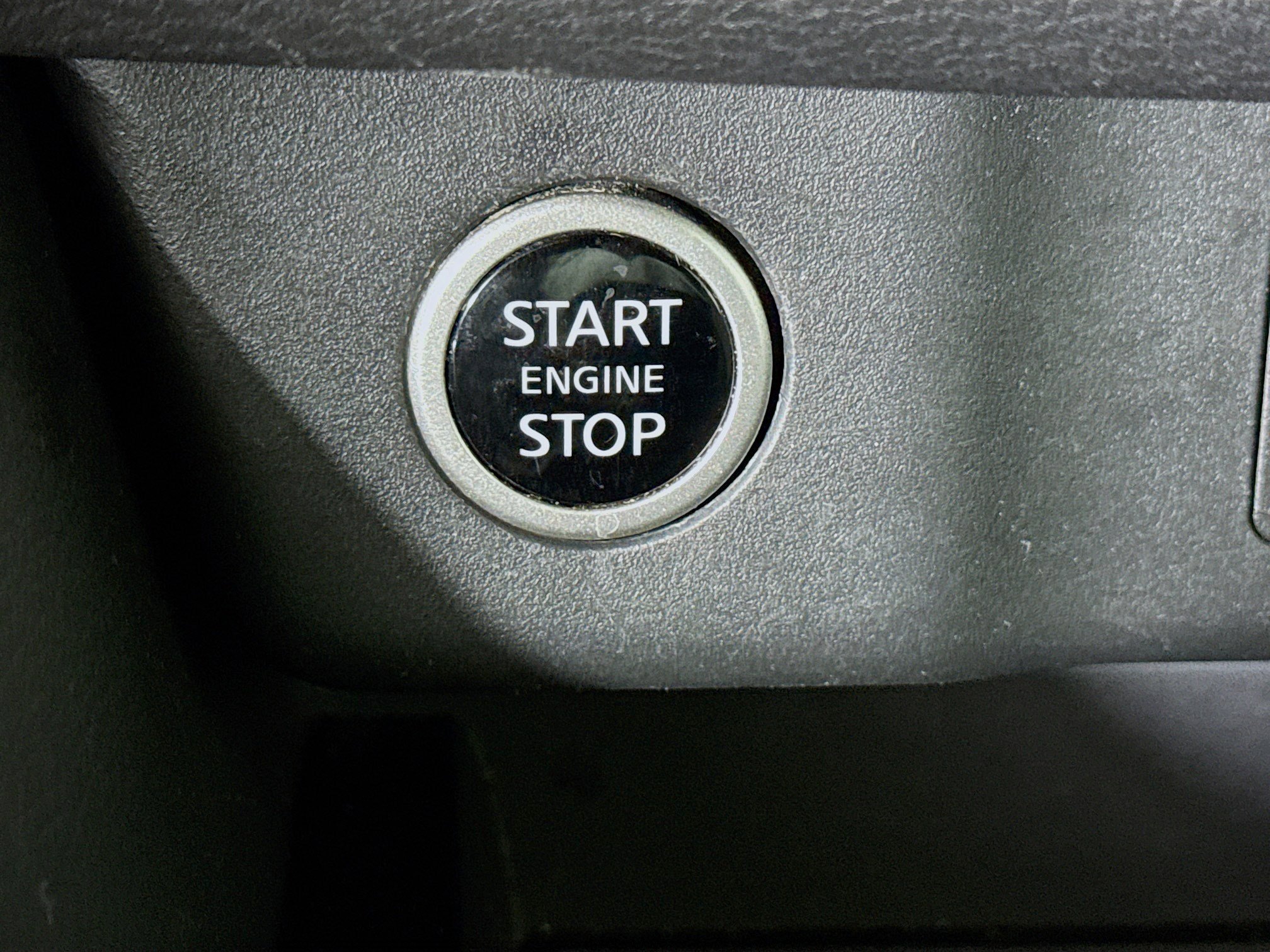 Used 2023 Nissan Rogue SV image 21