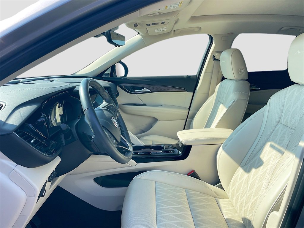 Used 2023 Buick Envision Avenir image 11