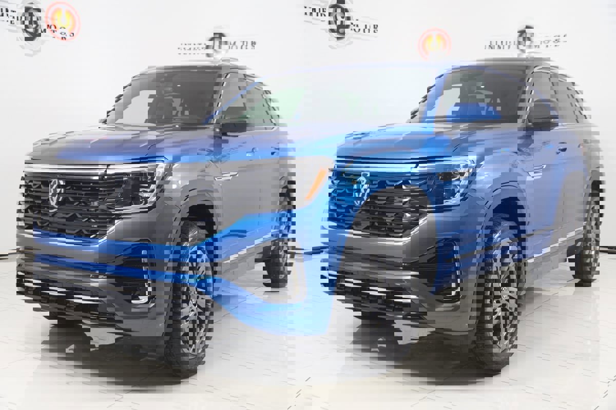 Used 2024 Volkswagen Atlas Cross Sport SEL R-Line image 5