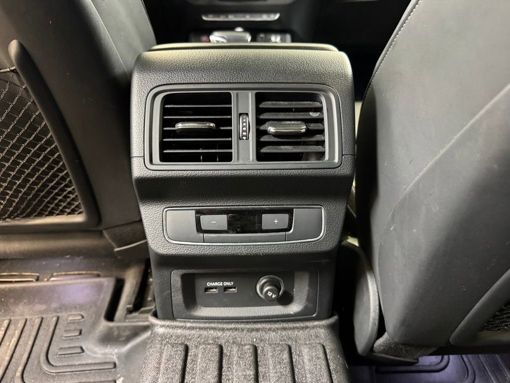 Used 2020 Audi SQ5 Premium Plus w/ Premium Plus Package image 19