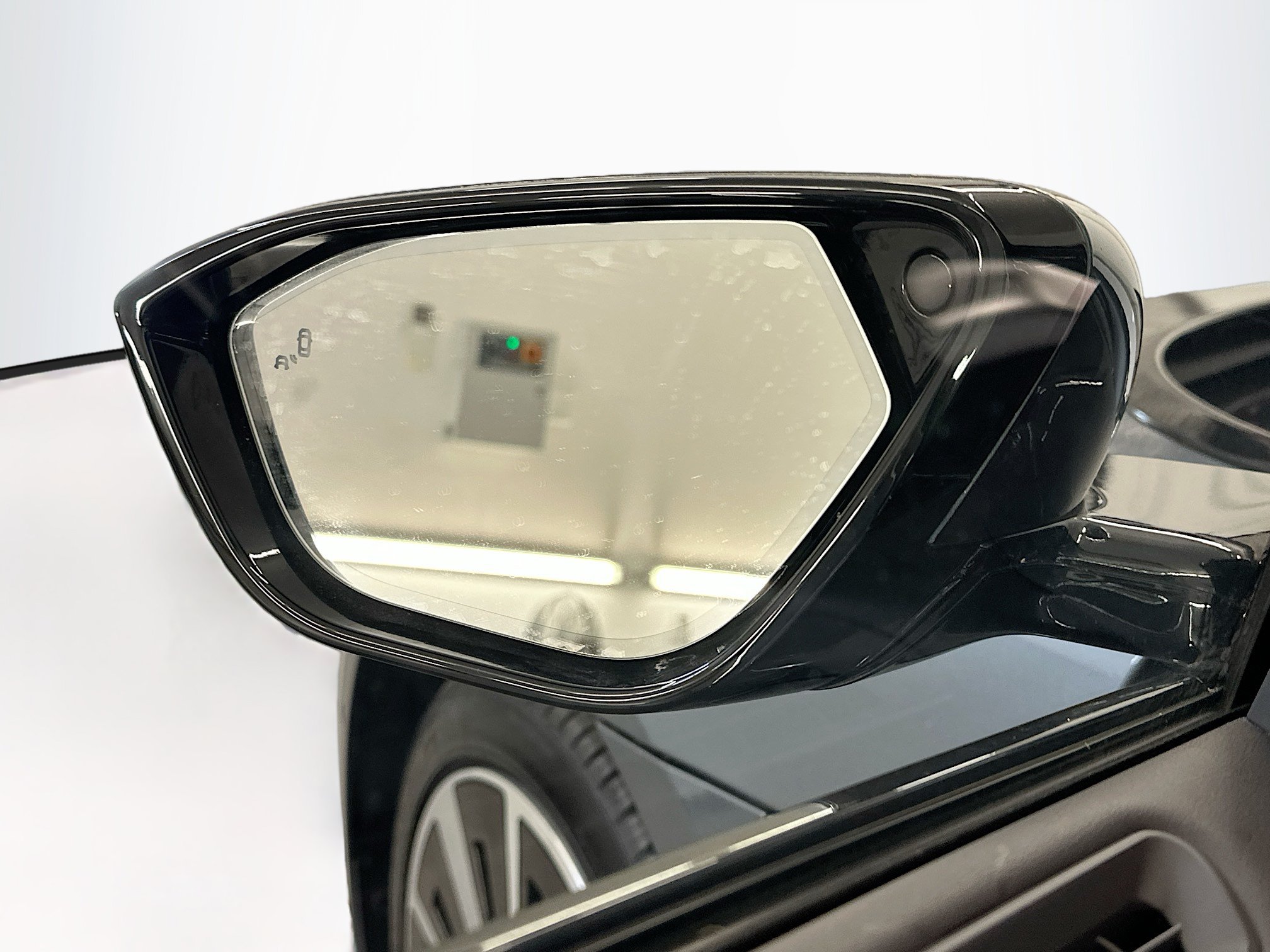 Used 2024 Lucid Air Touring AWD/4WD image 16
