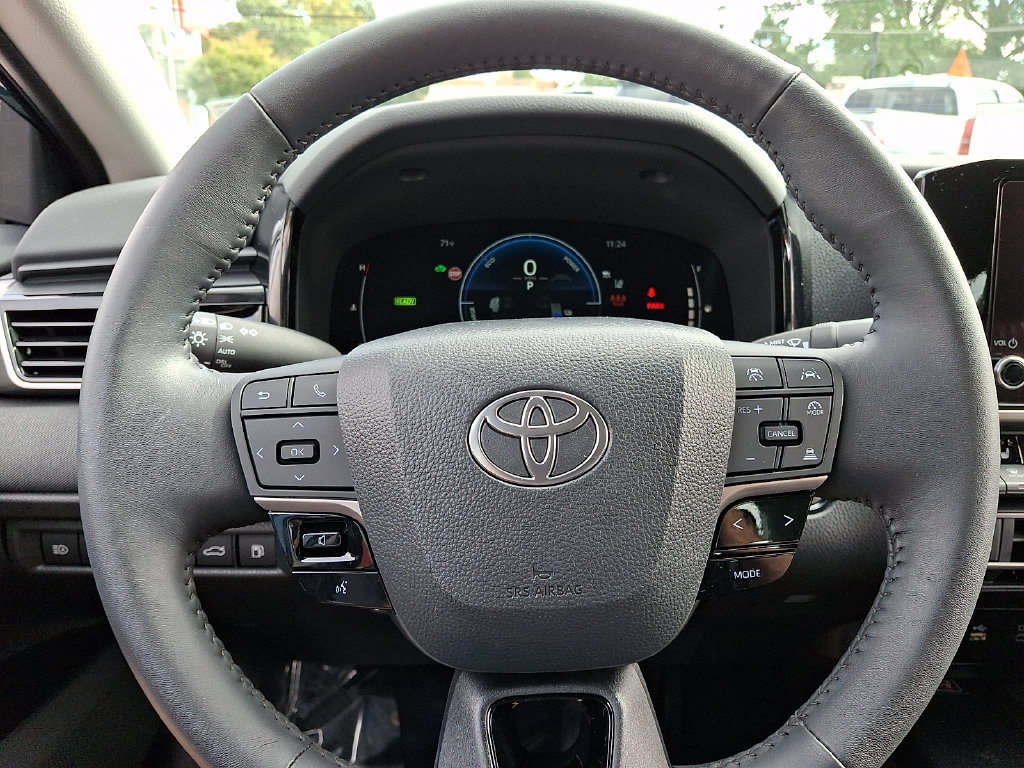 Certified 2025 Toyota Camry LE w/ Convenience Package FWD image 25