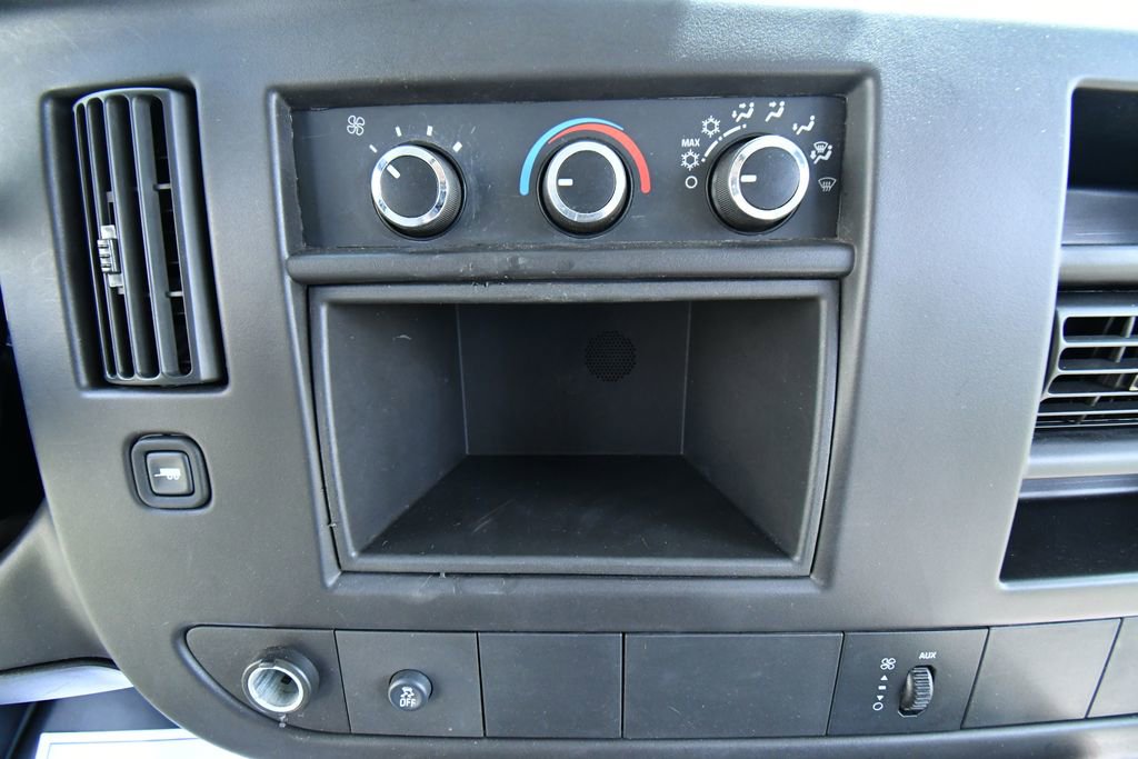 Used 2013 Chevrolet Express 3500 w/ School Bus Package RWD image 4